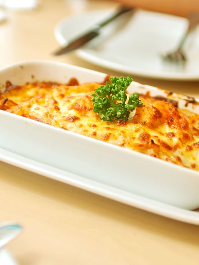 cheesy baked tortellini in dish what to serve with ravioli