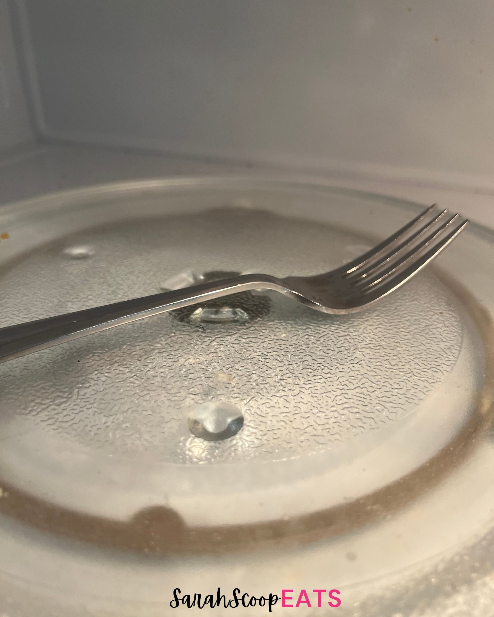 Can You Put A Fork In The Microwave What Happens