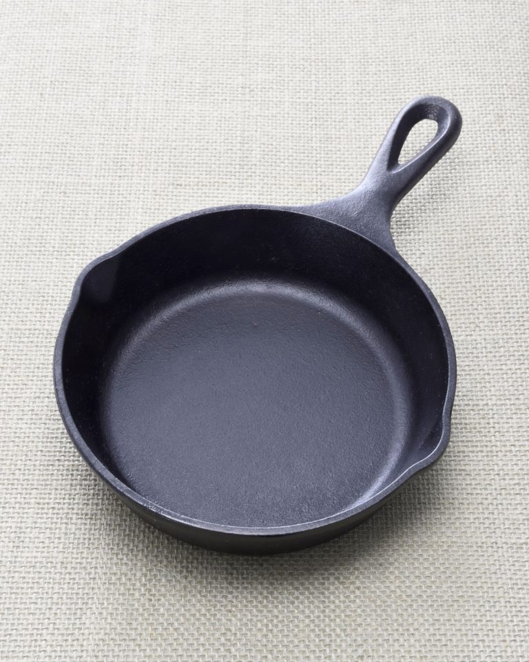 Le Creuset Cast Iron Skillet Vs Lodge Skillets