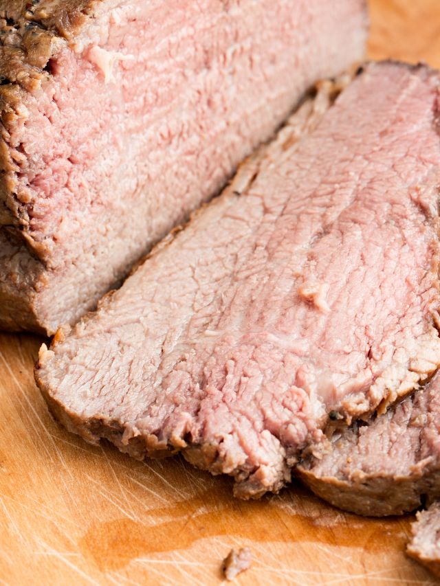 close up of tri tip steak sliced