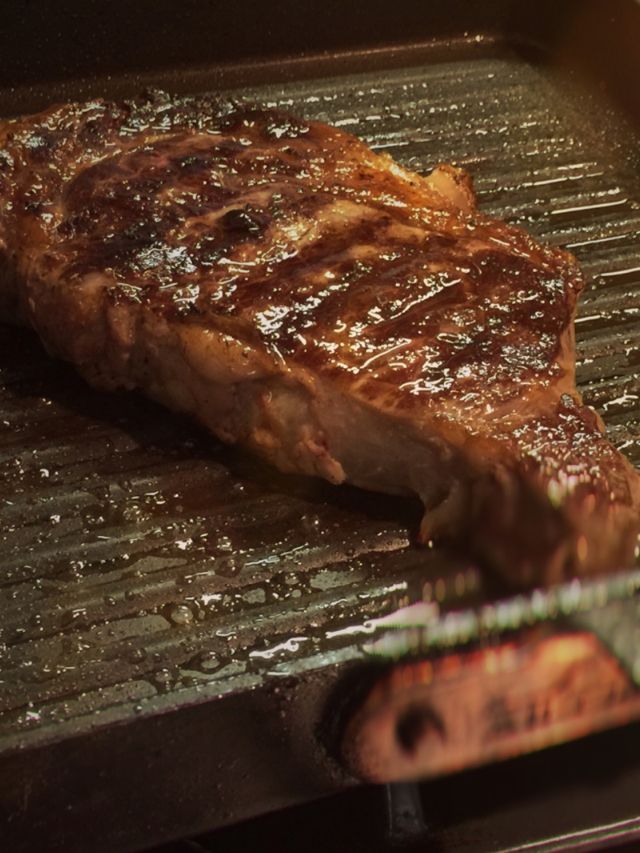 grilling a steak