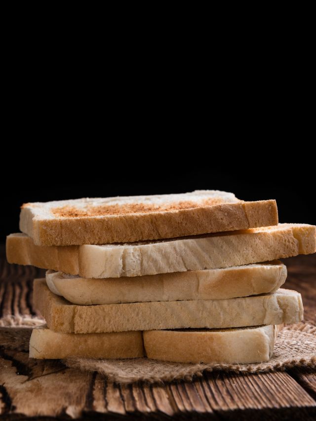 stacked pieces of toasted bread