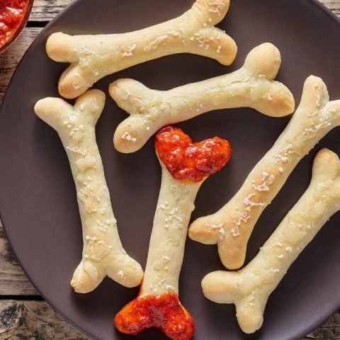 Halloween Breadstick Bones Recipe