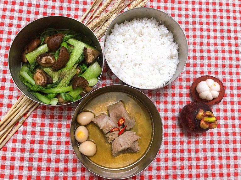 delicious accompaniments for chili